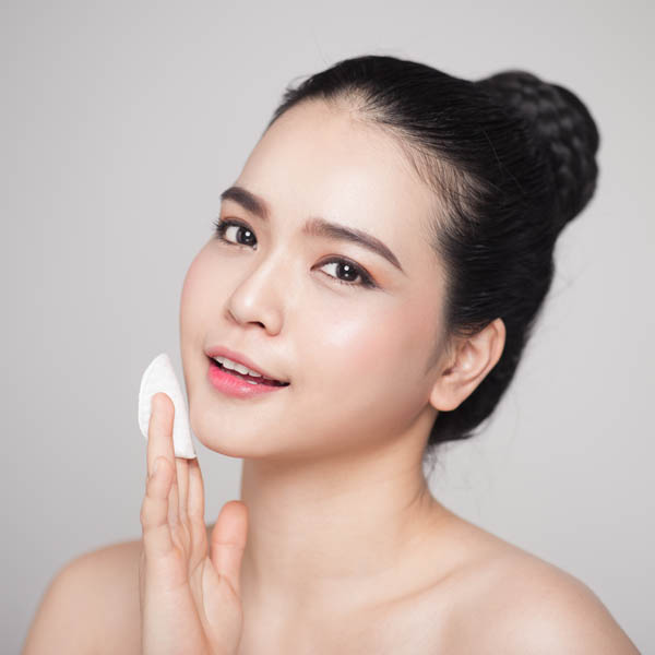 Facials & Skin care 臉部護理與皮膚保養